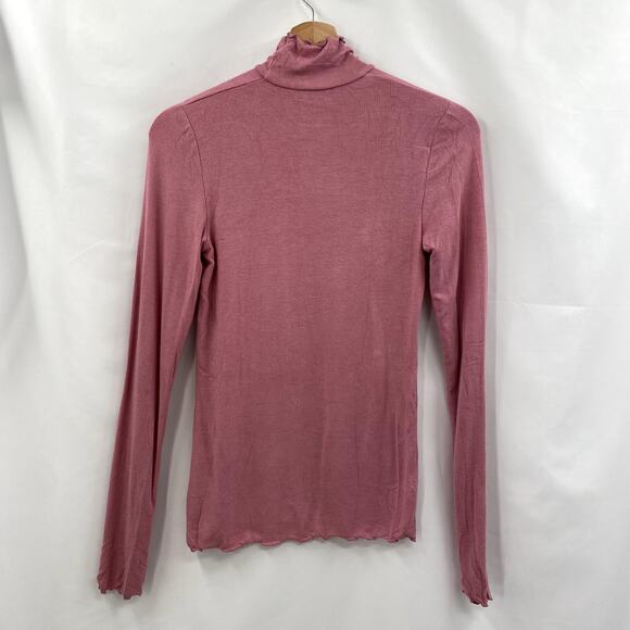aritzia pink ribbed lettuce turtleneck long sleeve - Picture 4 of 5